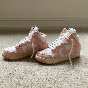 Nike Women's Dunk High 1985 Shoes